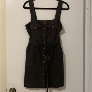 Women’s Button overall style dress!